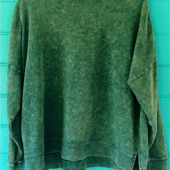 Colsie crewneck - Picture 3 of 3
